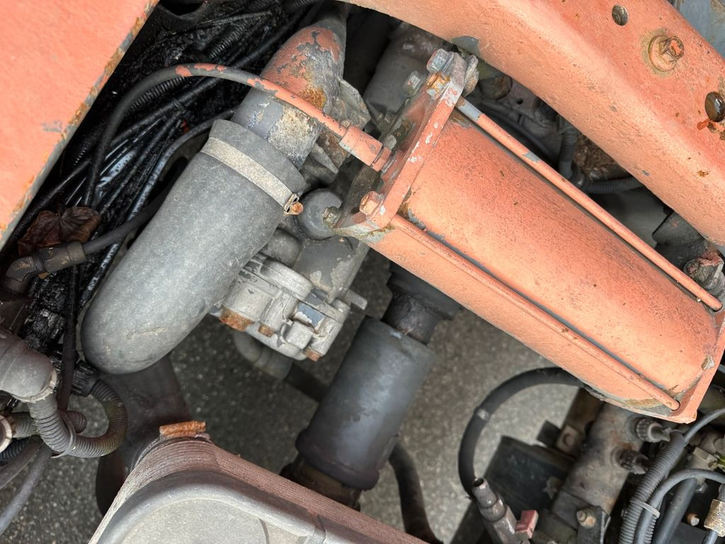 Scania 144/530 Retarder Schalter Scania 144/530 Retarder Schalter - Xe đầu kéo: hình 5 Scania 144/530 Retarder Schalter Scania 144/530 Retarder Schalter - Xe đầu kéo: hình 5