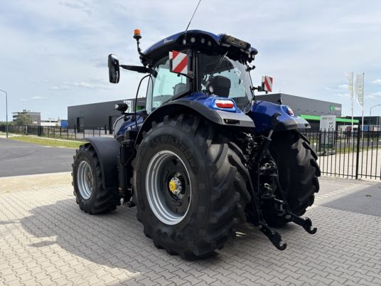 New Holland T7.300 PLMi - Máy cày: hình 5 New Holland T7.300 PLMi - Máy cày: hình 5