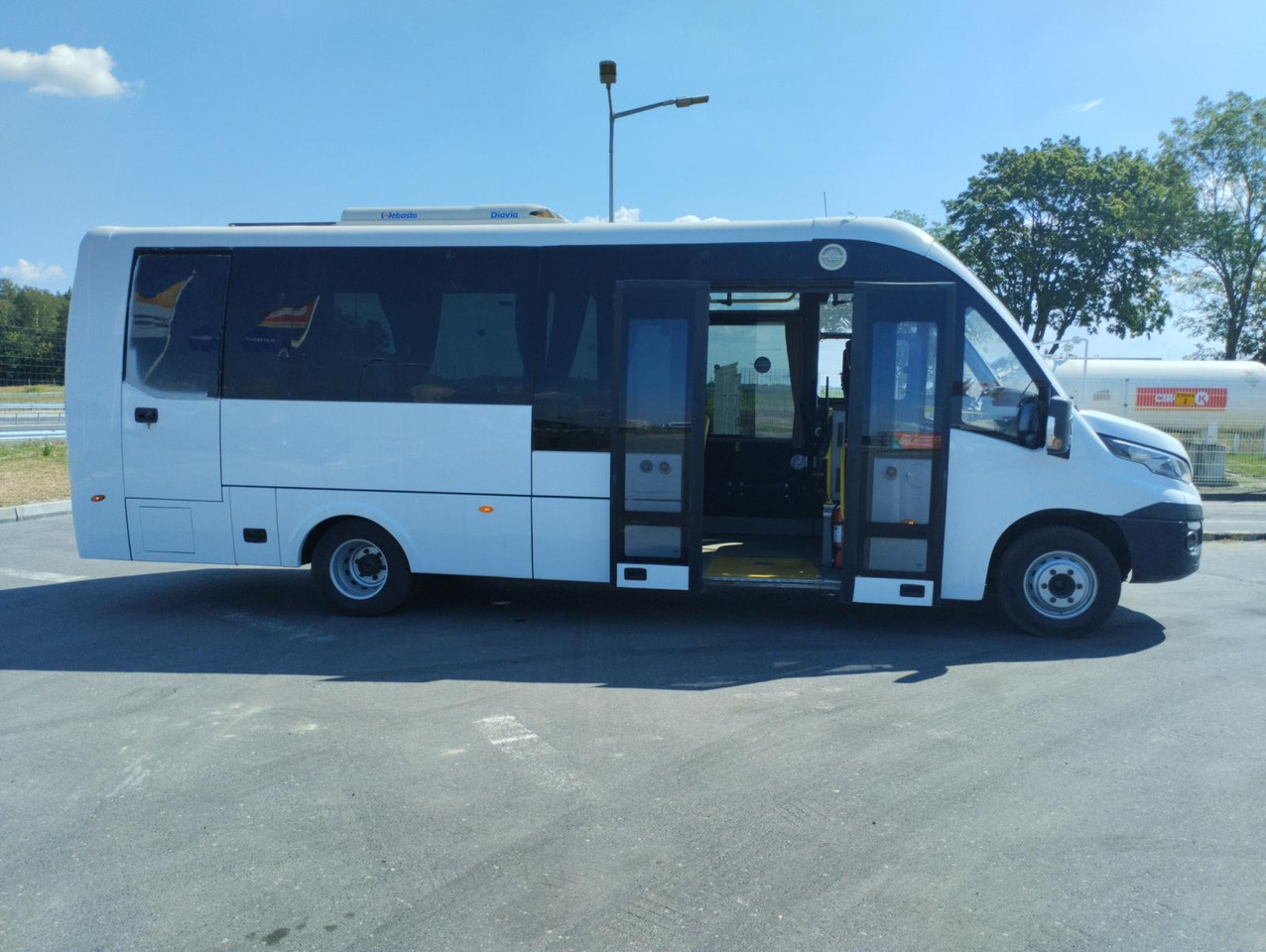 IVECO FIRST ROSERO 70C18 - Xe bus mini, Xe van chở khách: hình 5 IVECO FIRST ROSERO 70C18 - Xe bus mini, Xe van chở khách: hình 5