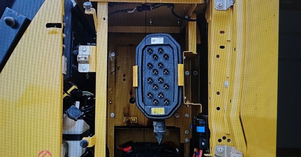 Caterpillar cat 320 - Máy xúc bánh xích: hình 4 Caterpillar cat 320 - Máy xúc bánh xích: hình 4