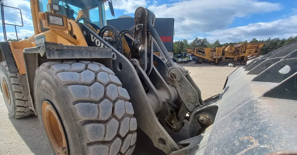 Volvo L150E - Máy xúc lật bánh lốp: hình 5 Volvo L150E - Máy xúc lật bánh lốp: hình 5