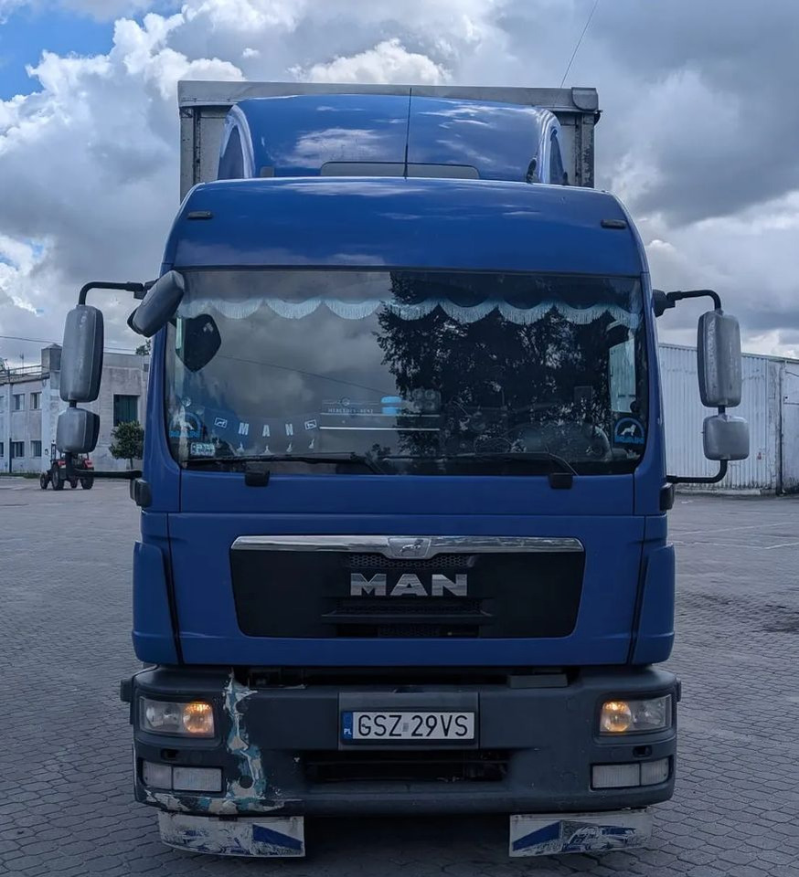 MAN TGL 8.250 - Xe tải thùng mui bạt: hình 1 MAN TGL 8.250 - Xe tải thùng mui bạt: hình 1