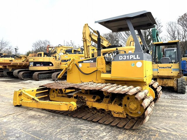 KOMATSU D31PLL-20E - Máy ủi: hình 3 KOMATSU D31PLL-20E - Máy ủi: hình 3
