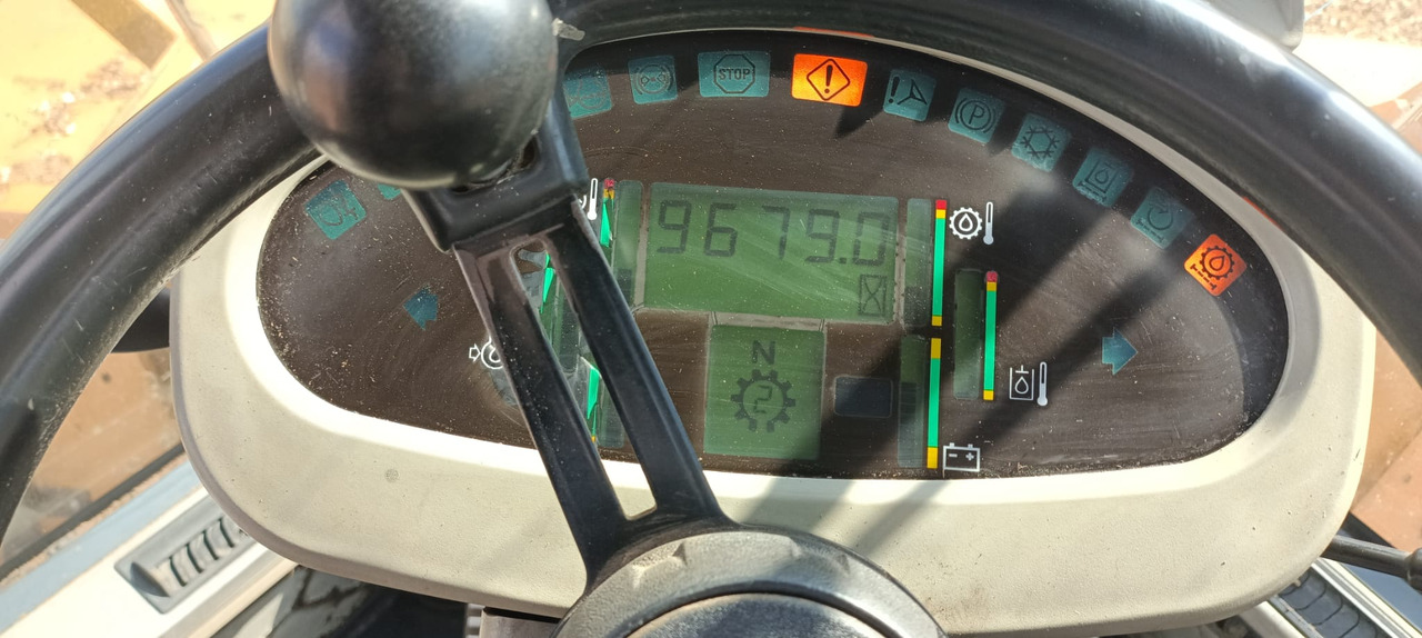 CASAE 812C - Máy xúc lật bánh lốp: hình 3 CASAE 812C - Máy xúc lật bánh lốp: hình 3