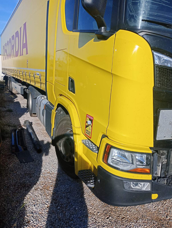 SCANIA R460 SUPER, Location: Villareal, Spain - Xe đầu kéo: hình 2 SCANIA R460 SUPER, Location: Villareal, Spain - Xe đầu kéo: hình 2