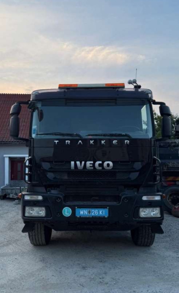 IVECO Trakker/ KPEC1/2A4 - Xe cẩu tự hành: hình 2 IVECO Trakker/ KPEC1/2A4 - Xe cẩu tự hành: hình 2