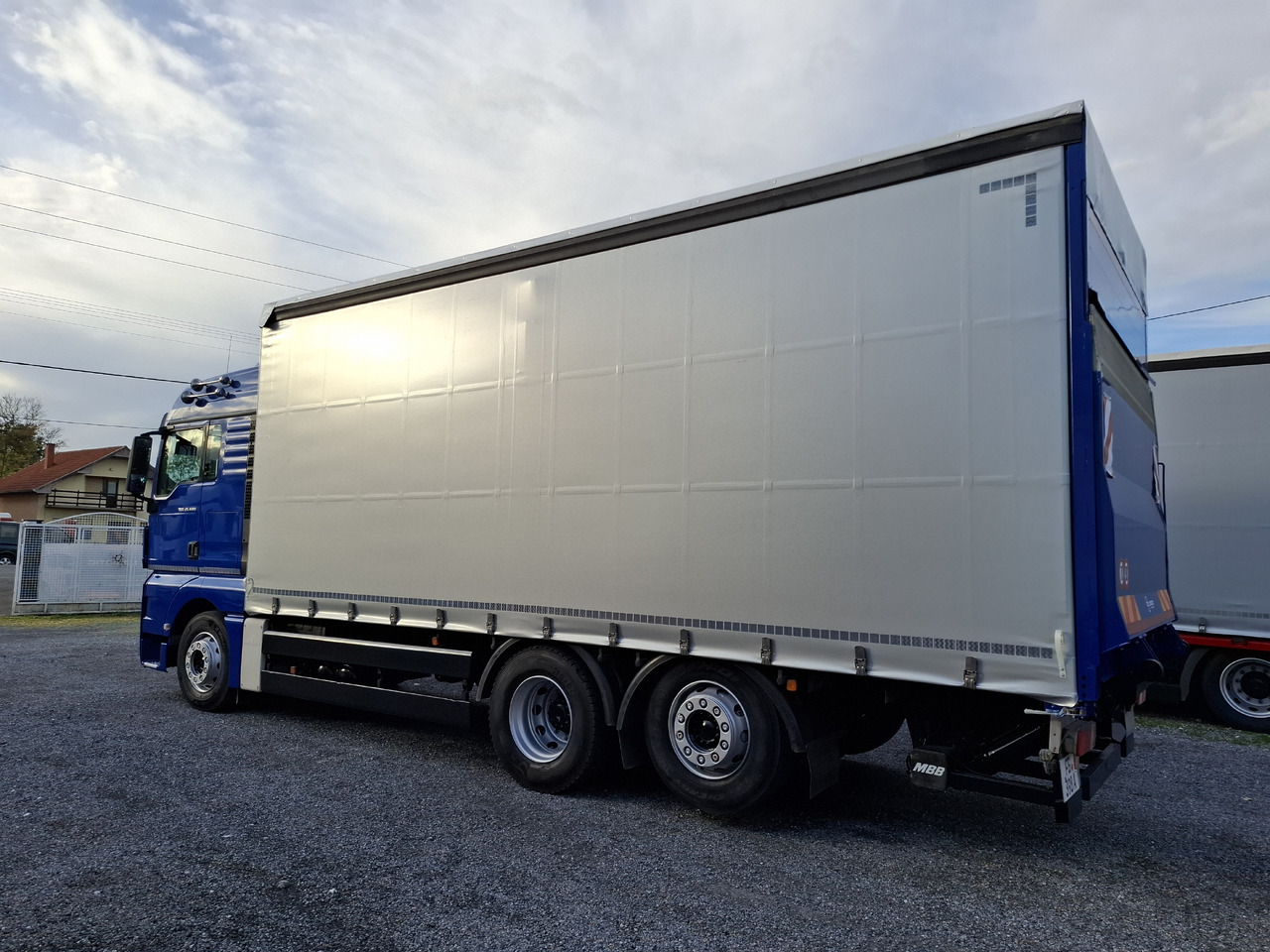 Xe tải thùng mui bạt MAN TGX 26.440 E5: hình 11