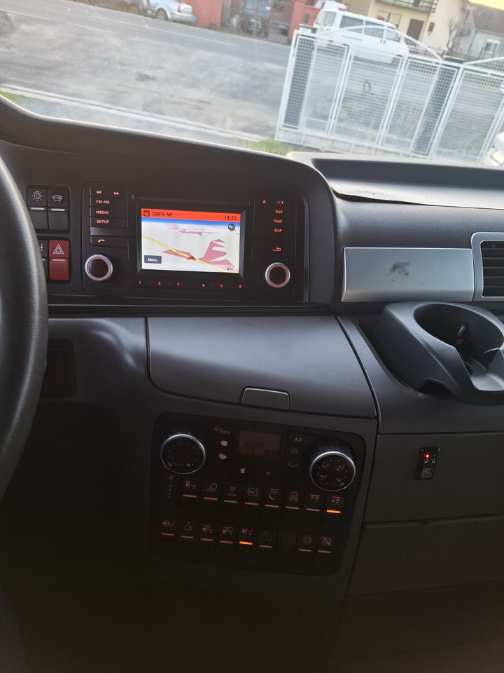 Xe tải thùng mui bạt MAN TGX 26.440 E6 + SCHMITZ: hình 16 Xe tải thùng mui bạt MAN TGX 26.440 E6 + SCHMITZ: hình 16