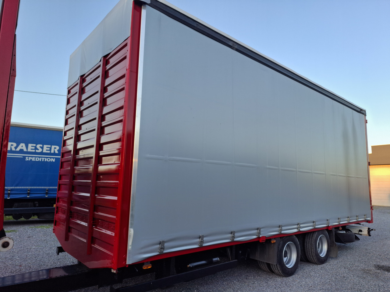 Xe tải thùng mui bạt MAN TGX 26.440 E6 + SCHMITZ: hình 25 Xe tải thùng mui bạt MAN TGX 26.440 E6 + SCHMITZ: hình 25