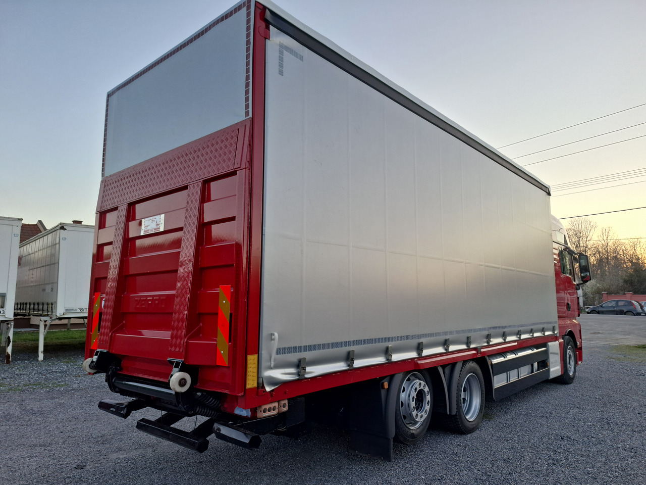 Xe tải thùng mui bạt MAN TGX 26.440 E6 + SCHMITZ: hình 39 Xe tải thùng mui bạt MAN TGX 26.440 E6 + SCHMITZ: hình 39