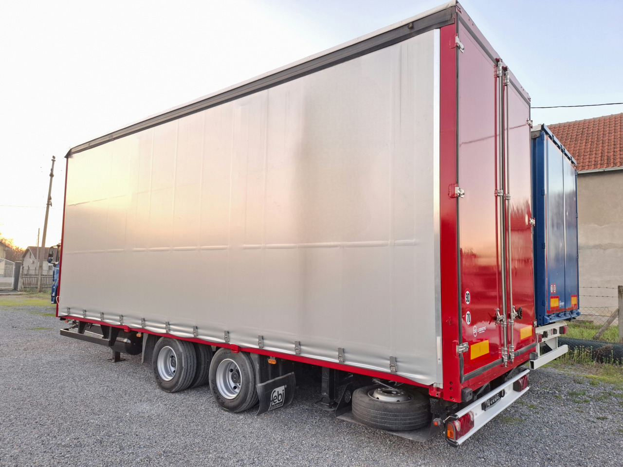 Xe tải thùng mui bạt MAN TGX 26.440 E6 + SCHMITZ: hình 49 Xe tải thùng mui bạt MAN TGX 26.440 E6 + SCHMITZ: hình 49