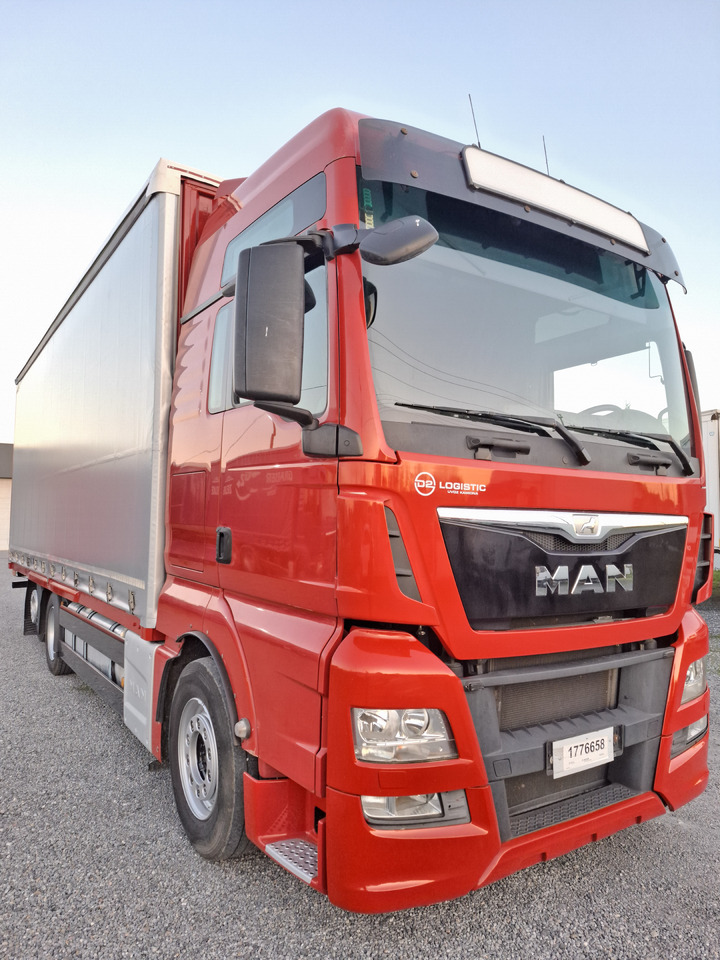 MAN TGX 26.440 E6 - Xe tải thùng mui bạt: hình 3 MAN TGX 26.440 E6 - Xe tải thùng mui bạt: hình 3