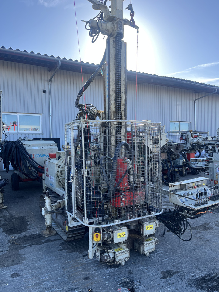 COMACCHIO MC 4D - Giàn khoan: hình 4 COMACCHIO MC 4D - Giàn khoan: hình 4