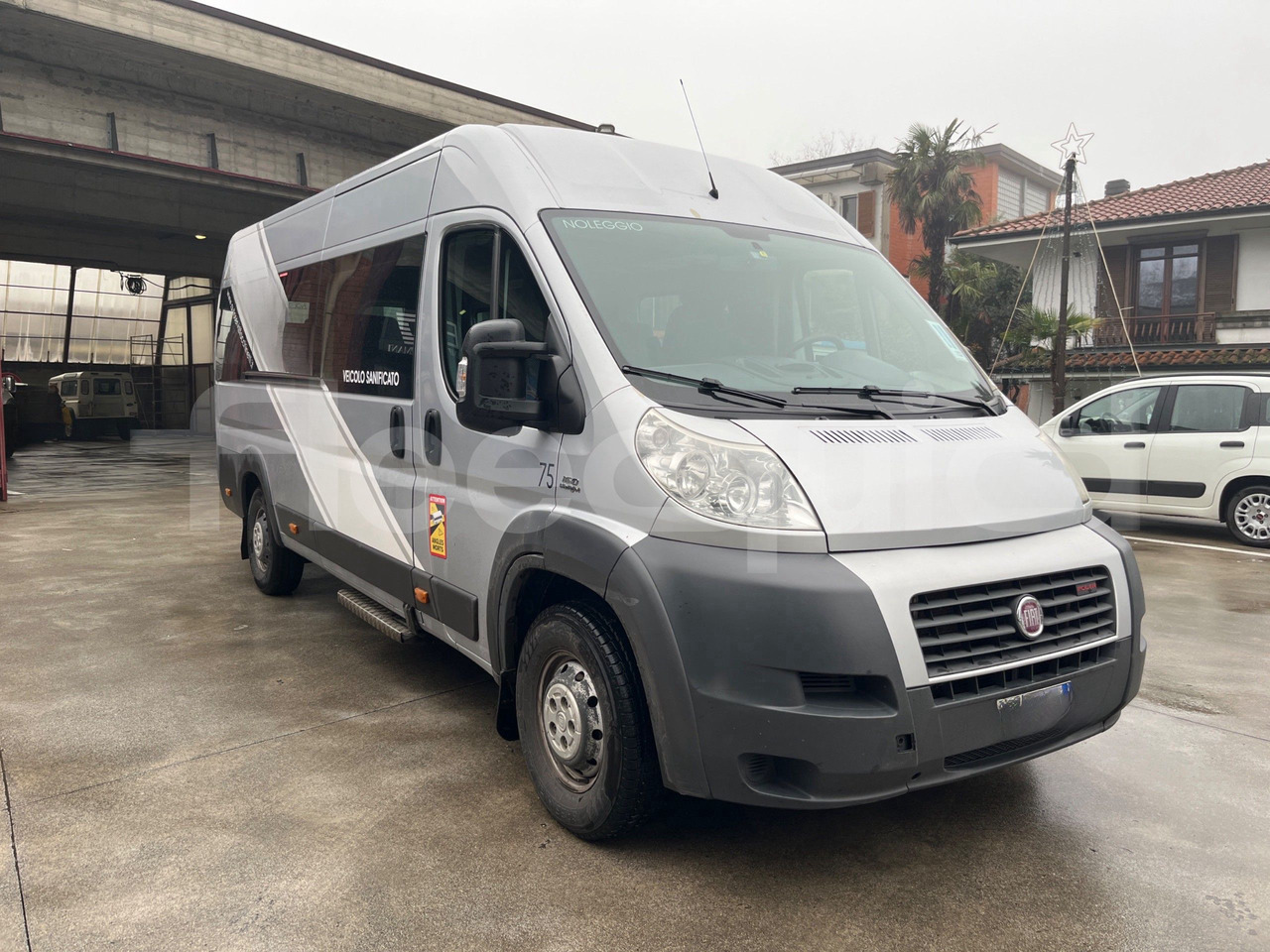 Fiat Ducato - Xe bus mini, Xe van chở khách: hình 1 Fiat Ducato - Xe bus mini, Xe van chở khách: hình 1