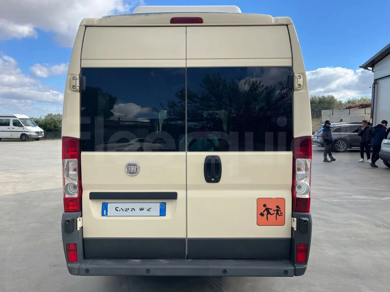 Fiat Ducato - Xe buýt trường học: hình 5 Fiat Ducato - Xe buýt trường học: hình 5
