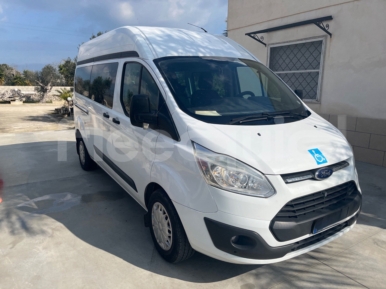 Ford Transit - Xe đò: hình 1 Ford Transit - Xe đò: hình 1