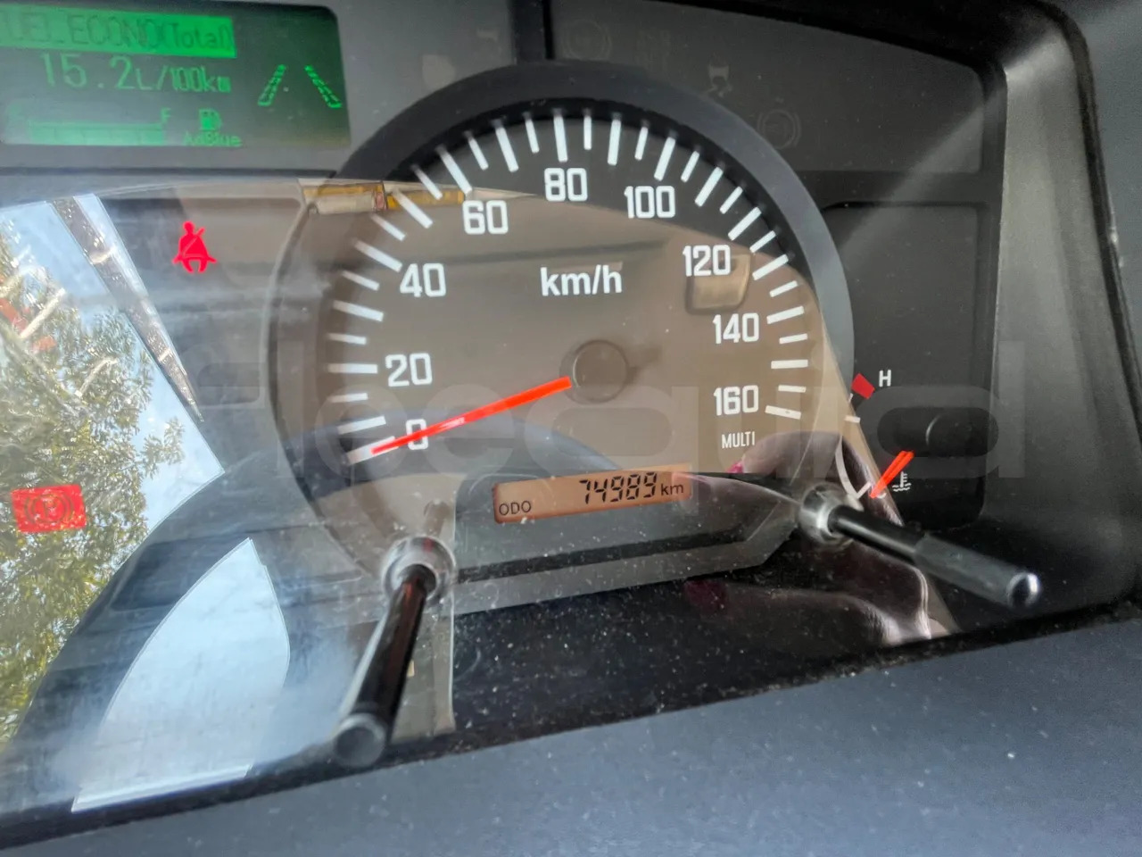 Isuzu P65 - Xe buýt trường học: hình 3 Isuzu P65 - Xe buýt trường học: hình 3