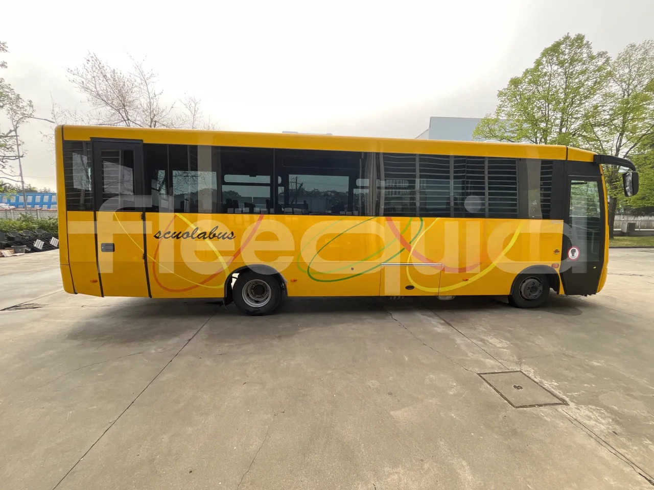 Xe buýt trường học Iveco 100/E4: hình 10 Xe buýt trường học Iveco 100/E4: hình 10