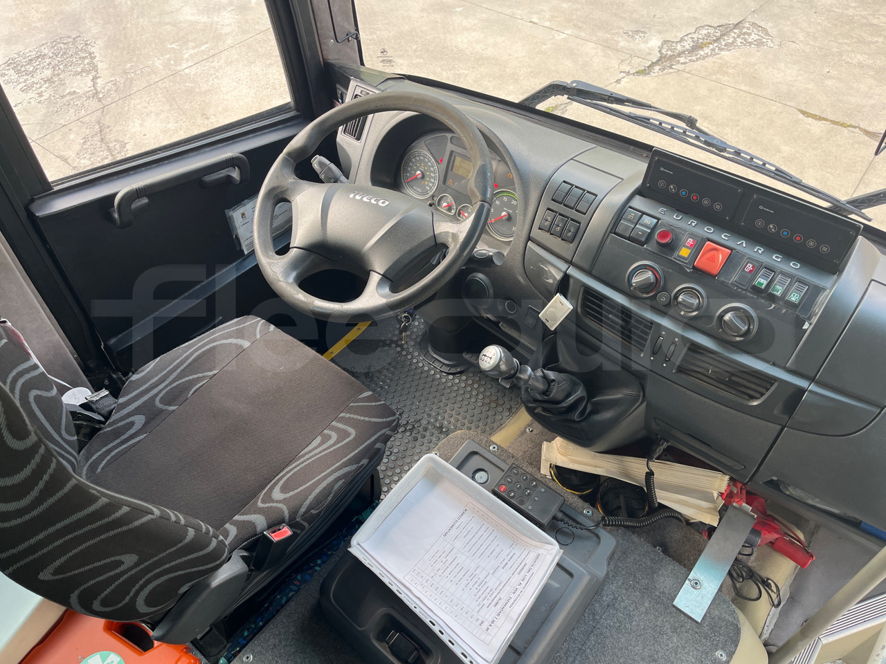 Xe buýt trường học Iveco 100/E4: hình 15 Xe buýt trường học Iveco 100/E4: hình 15