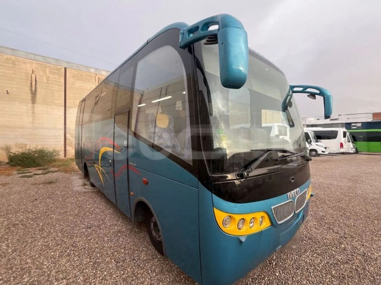 Iveco Andecar IV2 - Xe đò: hình 1 Iveco Andecar IV2 - Xe đò: hình 1