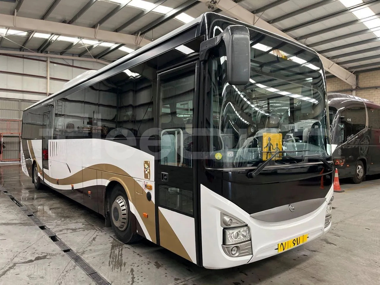 Iveco Crossway - Xe bus ngoại ô: hình 1 Iveco Crossway - Xe bus ngoại ô: hình 1