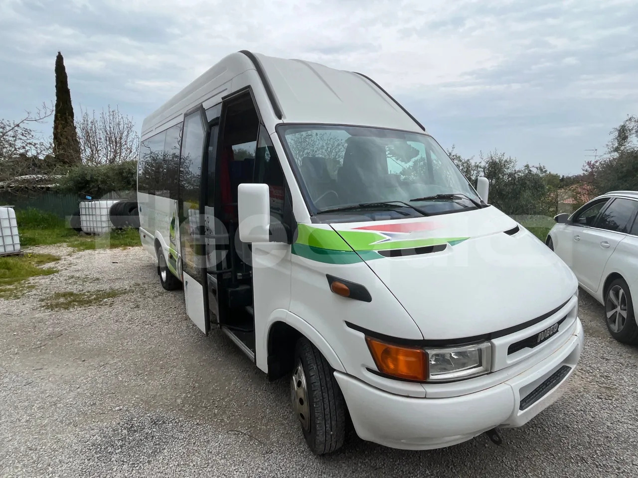 Xe bus đô thị Iveco Daily: hình 12 Xe bus đô thị Iveco Daily: hình 12