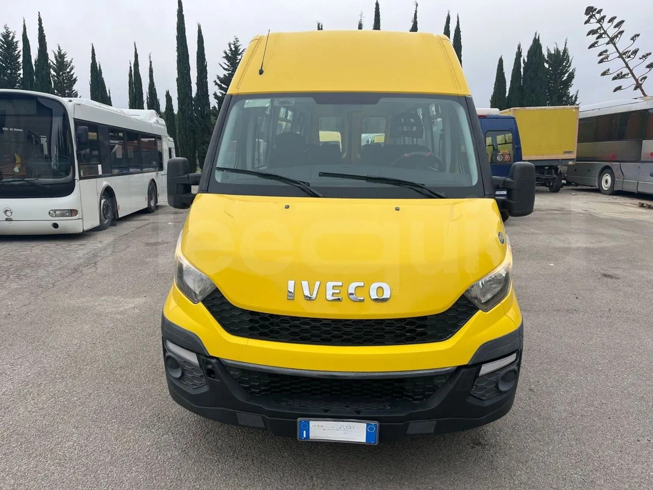 Iveco Daily - Xe bus mini, Xe van chở khách: hình 2 Iveco Daily - Xe bus mini, Xe van chở khách: hình 2