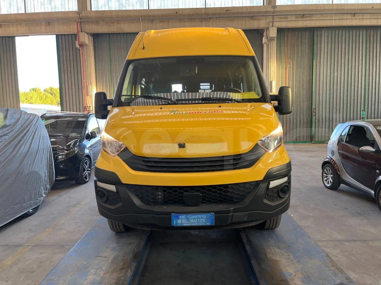Iveco Daily - Xe buýt trường học: hình 2 Iveco Daily - Xe buýt trường học: hình 2