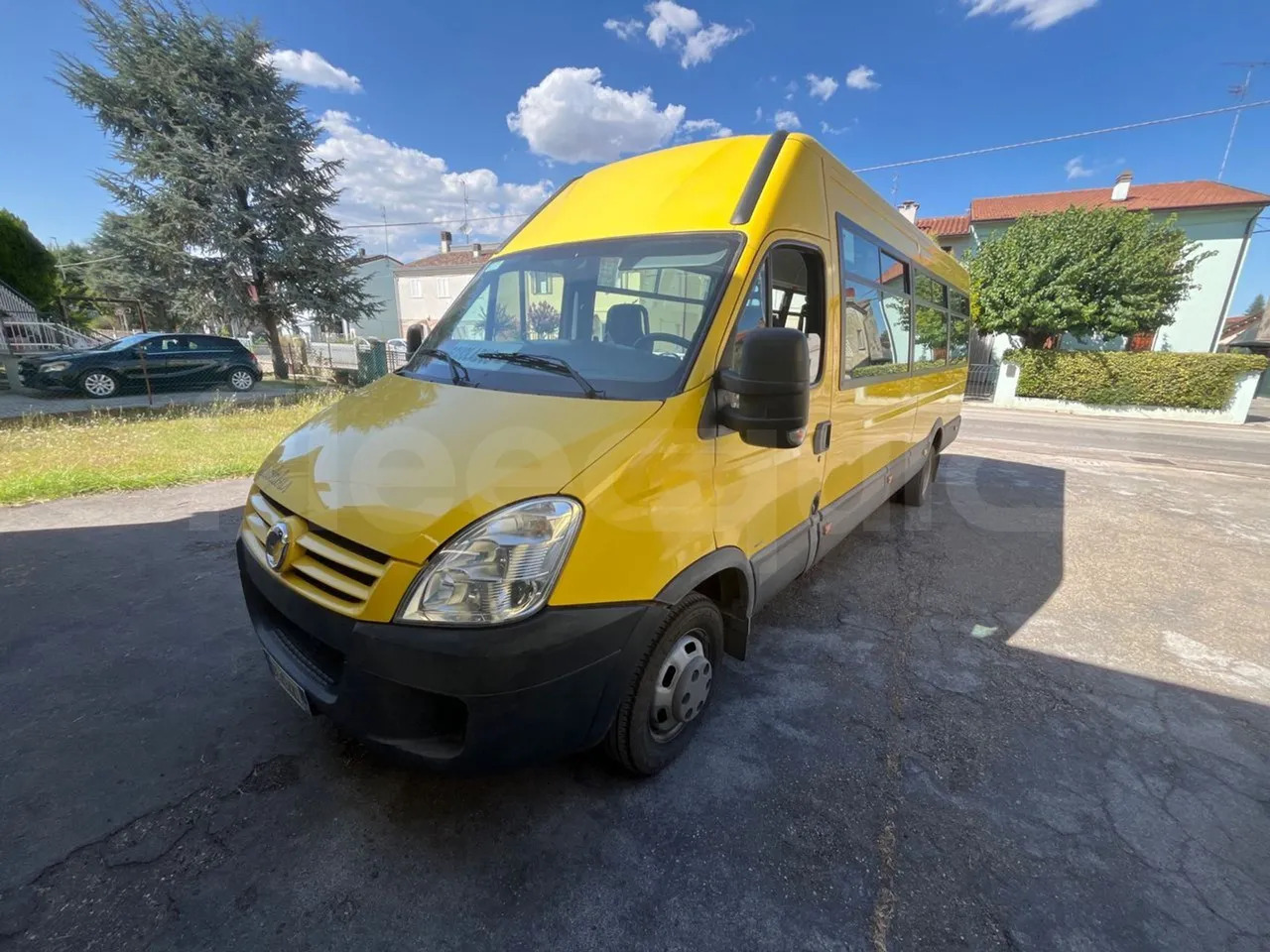 Iveco Daily - Xe buýt trường học: hình 4 Iveco Daily - Xe buýt trường học: hình 4