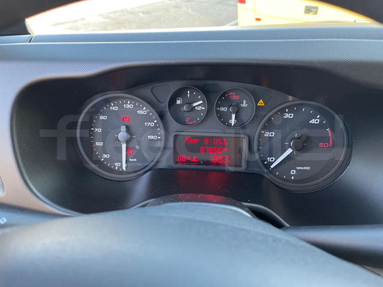 Iveco Daily - Xe buýt trường học: hình 3 Iveco Daily - Xe buýt trường học: hình 3