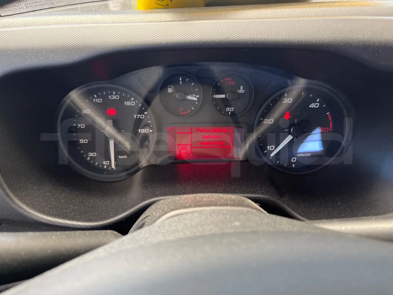 Iveco Daily - Xe buýt trường học: hình 3 Iveco Daily - Xe buýt trường học: hình 3