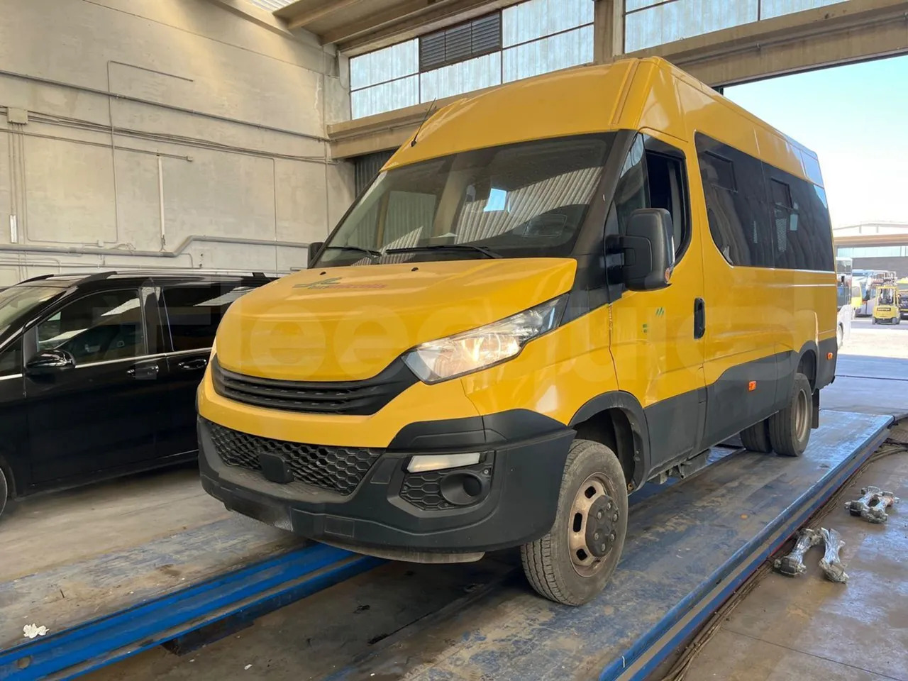 Iveco Daily - Xe buýt trường học: hình 4 Iveco Daily - Xe buýt trường học: hình 4