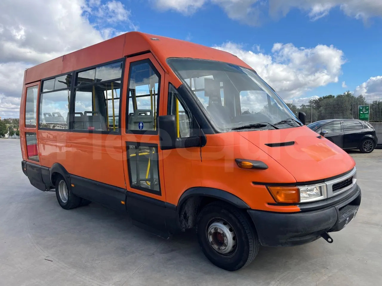 Iveco Daily - Xe bus đô thị: hình 1 Iveco Daily - Xe bus đô thị: hình 1