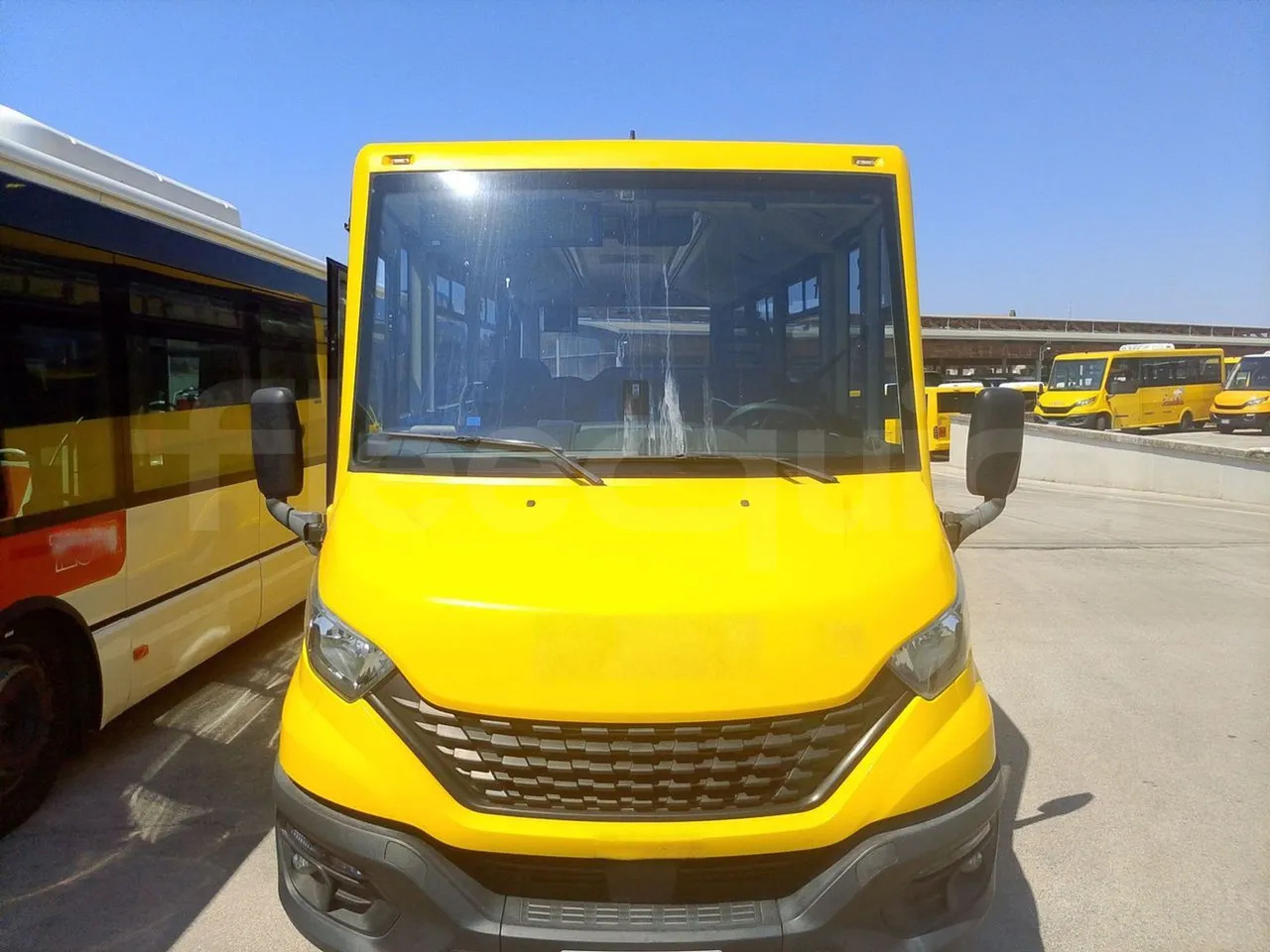 Iveco Indcar - Xe buýt trường học: hình 2 Iveco Indcar - Xe buýt trường học: hình 2