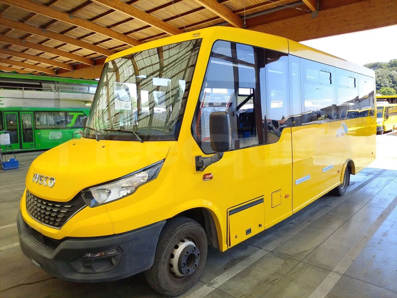 Iveco Indcar - Xe buýt trường học: hình 4 Iveco Indcar - Xe buýt trường học: hình 4