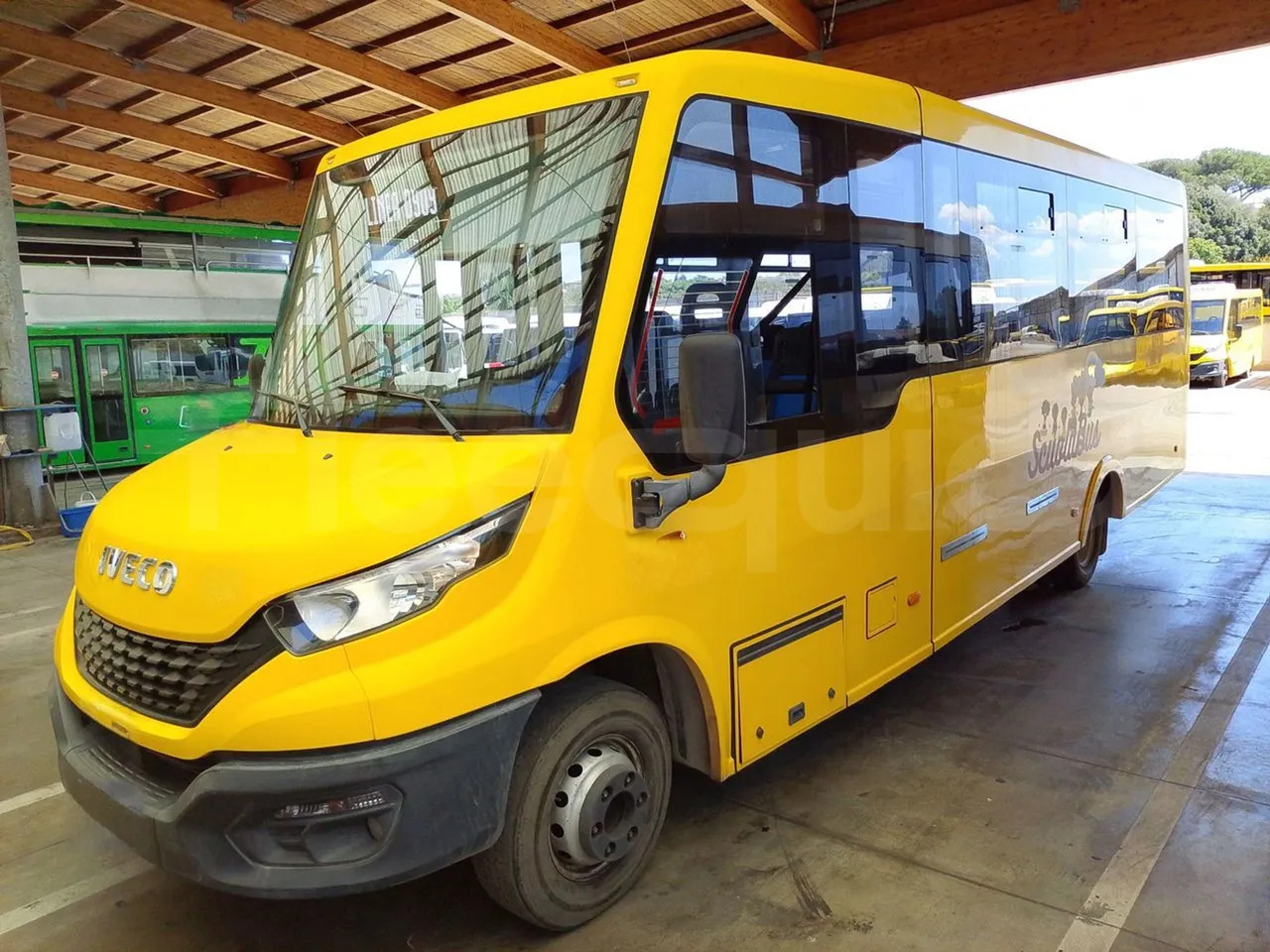 Iveco Indcar - Xe buýt trường học: hình 4 Iveco Indcar - Xe buýt trường học: hình 4