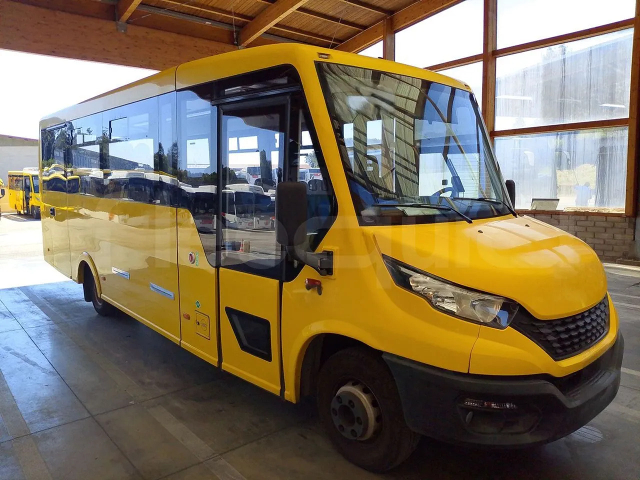 Iveco Indcar - Xe buýt trường học: hình 1 Iveco Indcar - Xe buýt trường học: hình 1