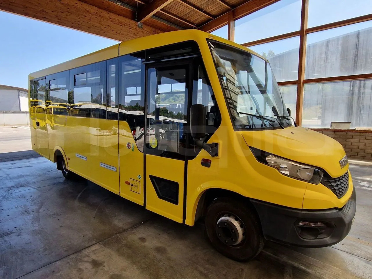 Iveco Indcar - Xe buýt trường học: hình 1 Iveco Indcar - Xe buýt trường học: hình 1