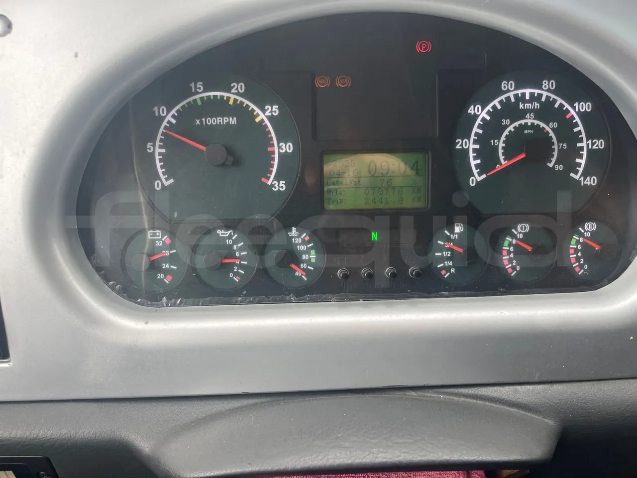 King Long XMQ6800 - Xe bus ngoại ô: hình 3 King Long XMQ6800 - Xe bus ngoại ô: hình 3