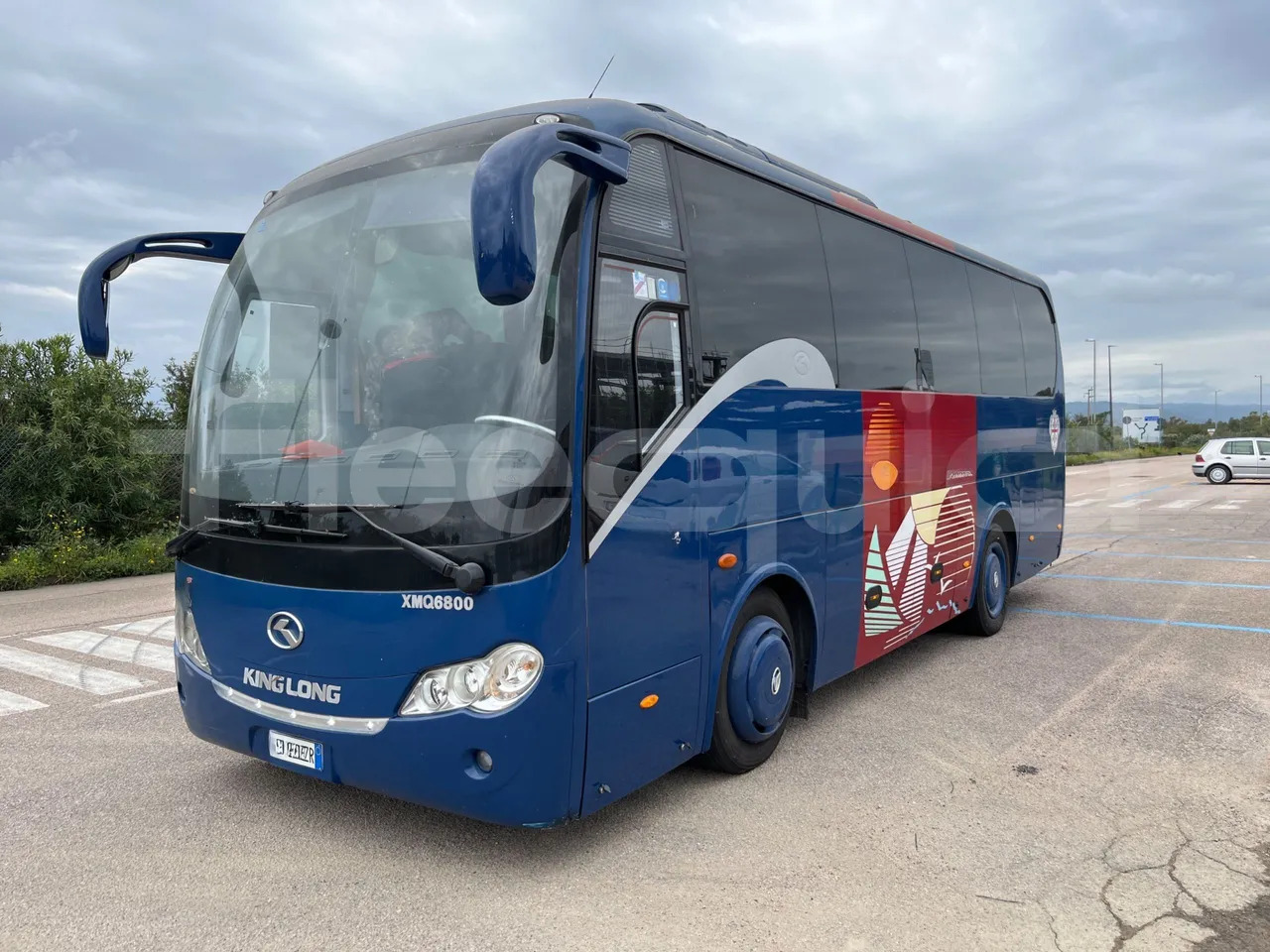 King Long XMQ6800 - Xe bus ngoại ô: hình 4 King Long XMQ6800 - Xe bus ngoại ô: hình 4
