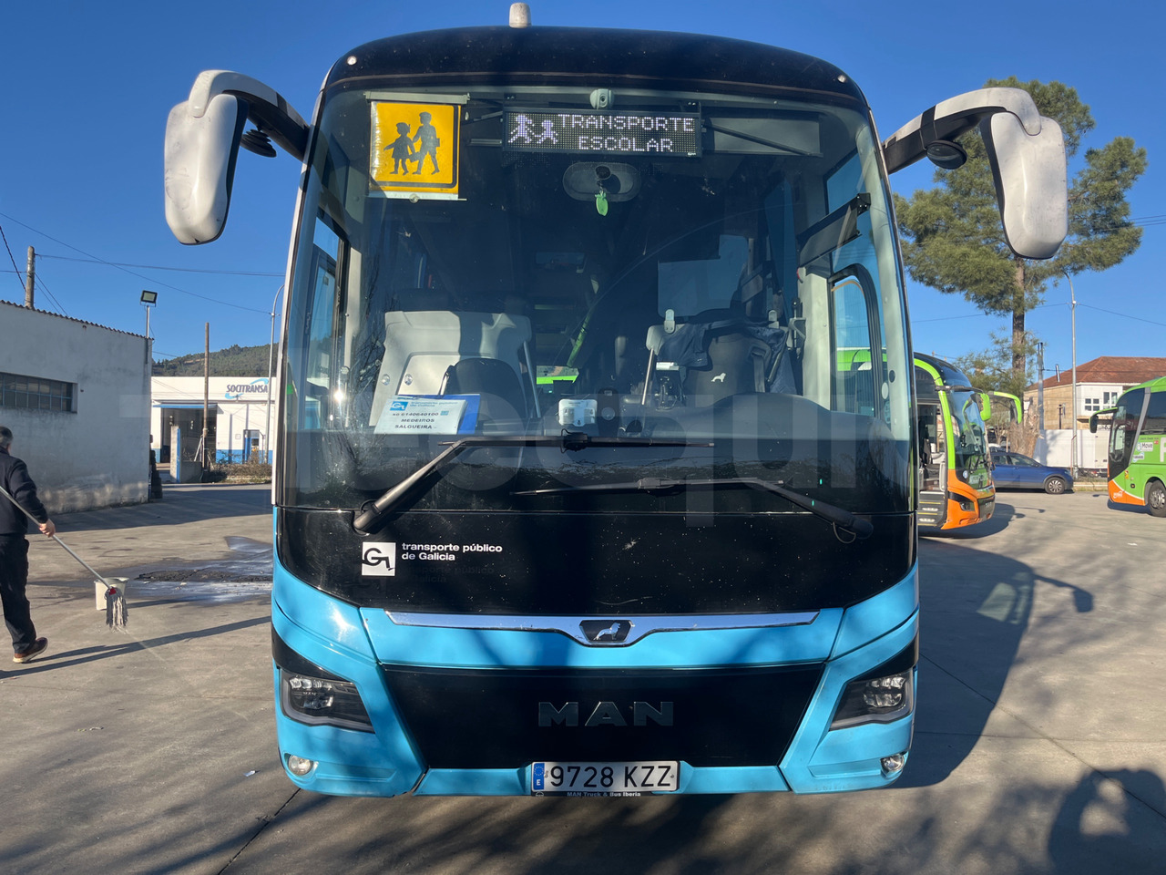 Man Lion's Coach - Xe đò: hình 2 Man Lion's Coach - Xe đò: hình 2