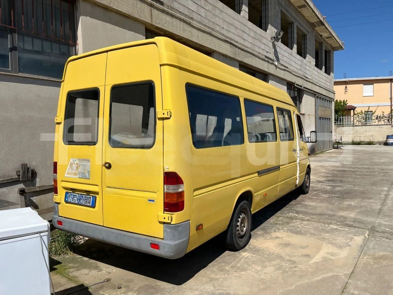 Mercedes-Benz 313 CDI - Xe buýt trường học: hình 5 Mercedes-Benz 313 CDI - Xe buýt trường học: hình 5