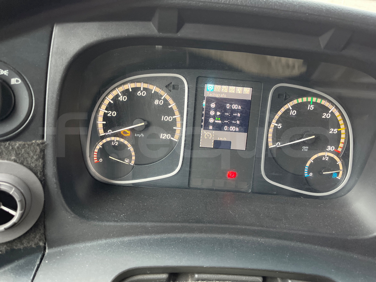 Mercedes-Benz Atego - Xe đò: hình 3 Mercedes-Benz Atego - Xe đò: hình 3