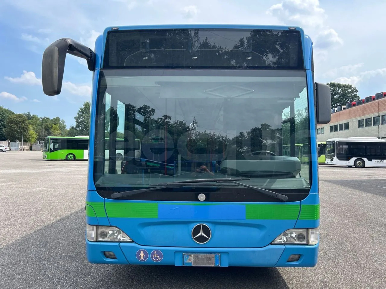 Mercedes-Benz Citaro G - Xe bus đô thị: hình 2 Mercedes-Benz Citaro G - Xe bus đô thị: hình 2