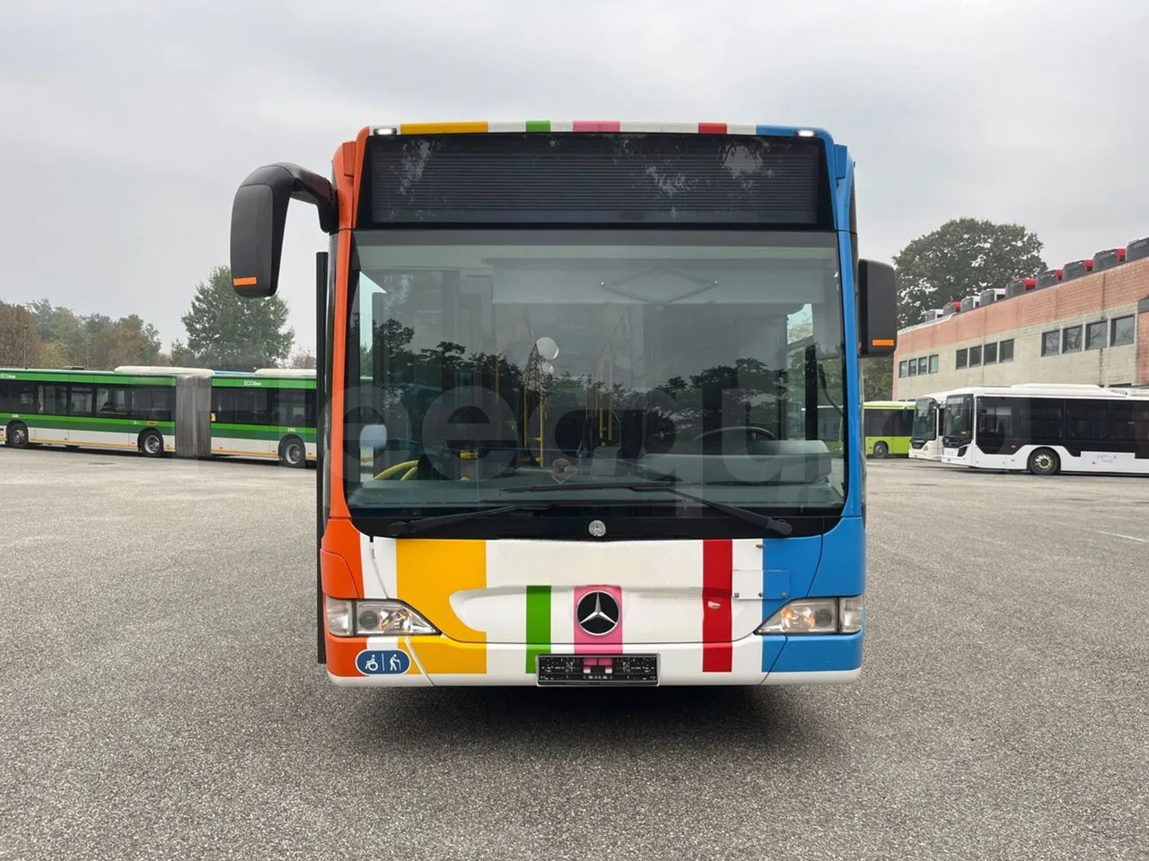 Mercedes-Benz Citaro - Xe bus đô thị: hình 2 Mercedes-Benz Citaro - Xe bus đô thị: hình 2