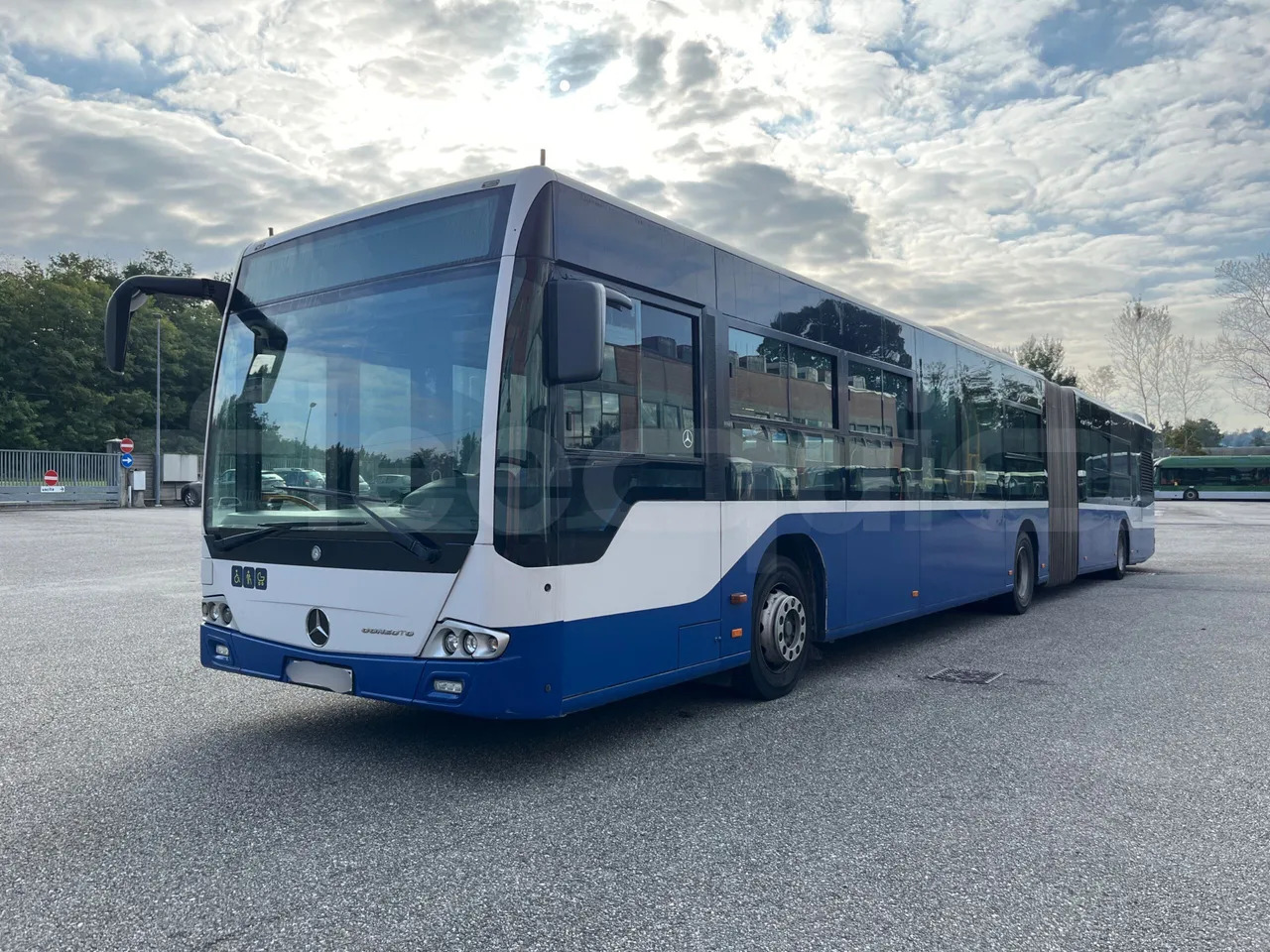 Mercedes-Benz Conecto - Xe buýt khớp nối: hình 4 Mercedes-Benz Conecto - Xe buýt khớp nối: hình 4