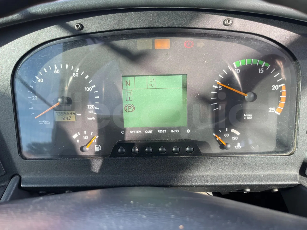 Mercedes-Benz Integro - Xe bus ngoại ô: hình 3 Mercedes-Benz Integro - Xe bus ngoại ô: hình 3