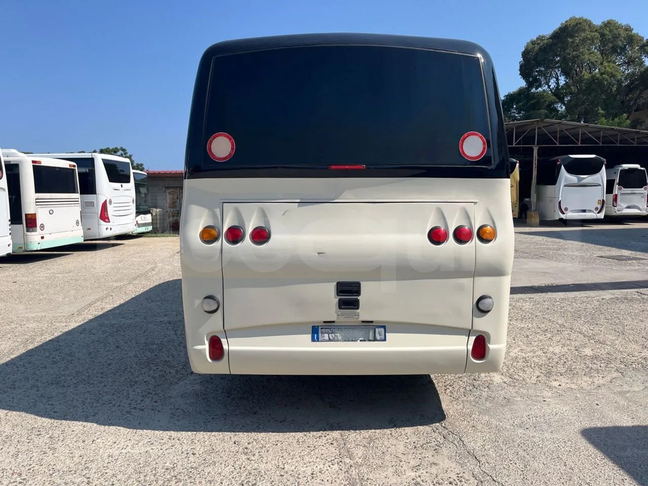 Mercedes-Benz MB 818 S - Xe đò: hình 5 Mercedes-Benz MB 818 S - Xe đò: hình 5
