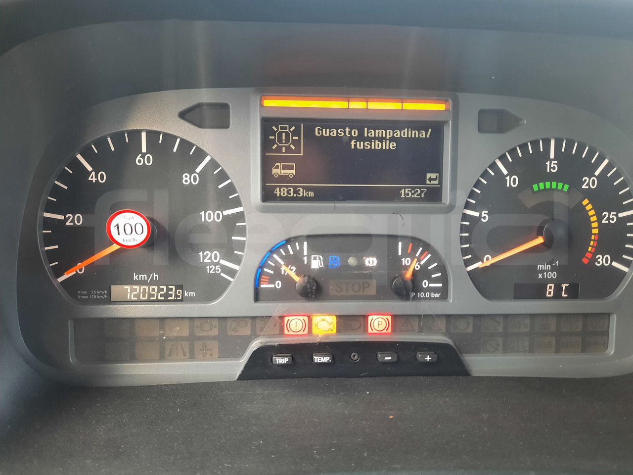 Mercedes-Benz MB1022 - Xe đò: hình 3 Mercedes-Benz MB1022 - Xe đò: hình 3