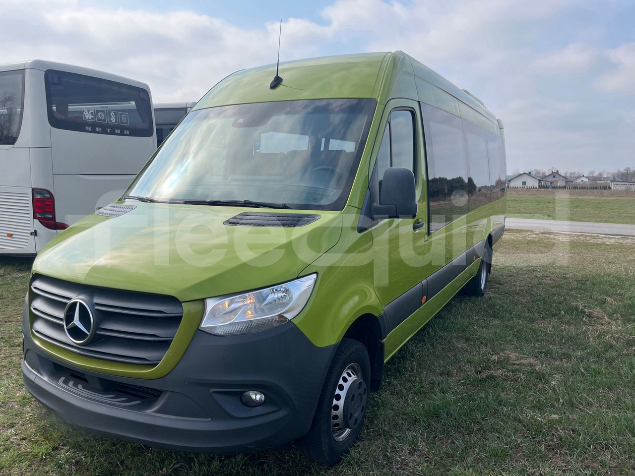 Mercedes-Benz Sprinter - Xe bus mini, Xe van chở khách: hình 4 Mercedes-Benz Sprinter - Xe bus mini, Xe van chở khách: hình 4